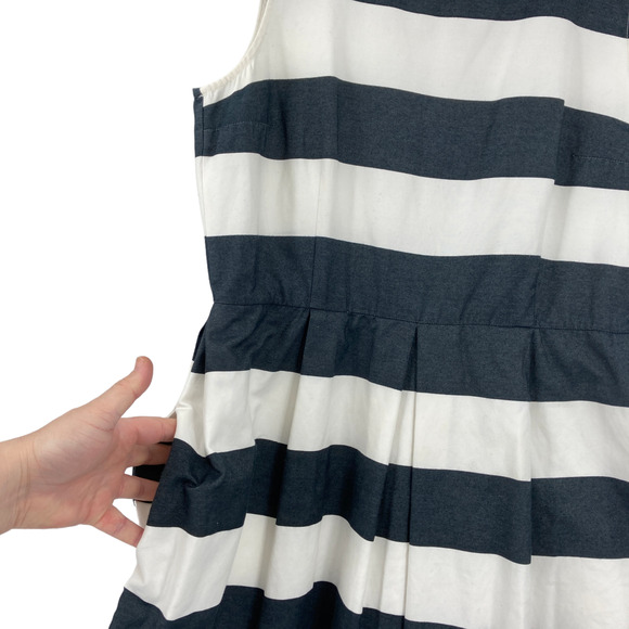 Gap Sheath Dress Women Size 14 White Gray Striped Sleeveless Round Neck Back Zip - Picture 6 of 16